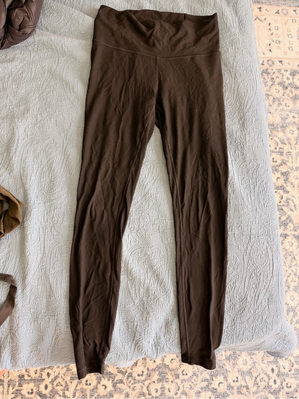 Lululemon black leggings